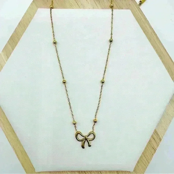 Carrie Bow Gold Pendant Necklace - Picture 2 of 5